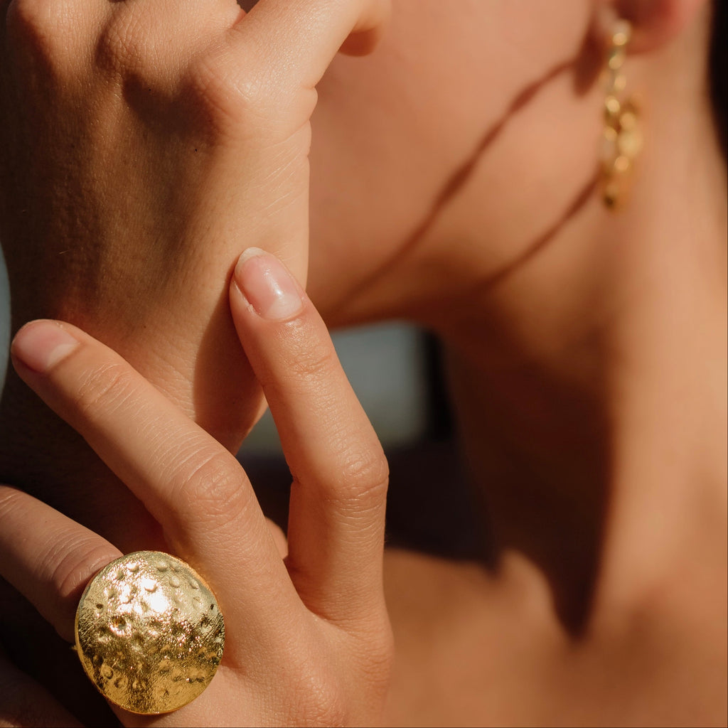 CORDELIA, ANILLO AJUSTABLE CON BAÑO DE ORO