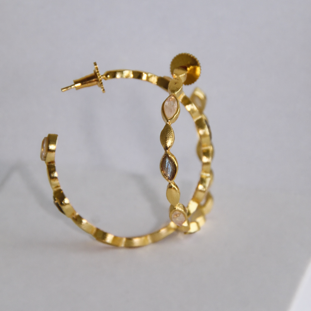 MARETTE, ARRACADAS CON PIEDRAS NATURALES Y BAÑO DE ORO