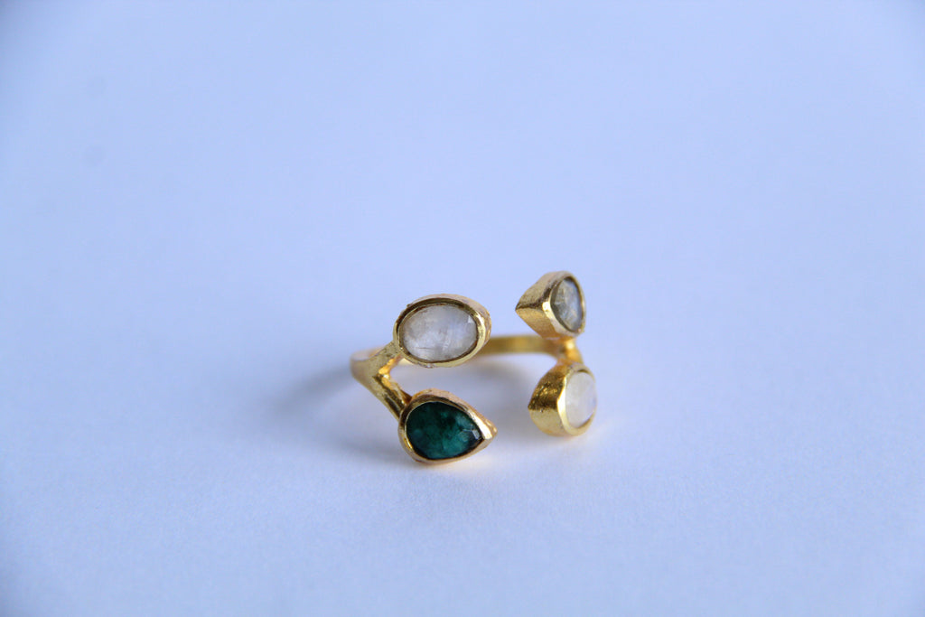 IVANA, ANILLOS CON PIEDRAS NATURALES Y BAÑO DE ORO.