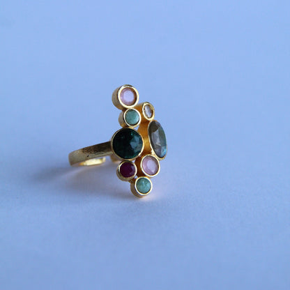 SOLIER, anillo de piedras naturales y baño de oro.