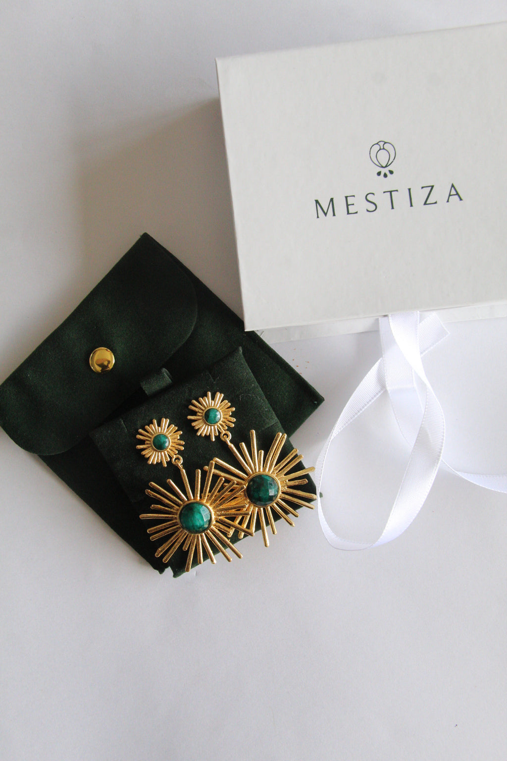 ALESSIA, ARETES CON PIEDRAS NATURALES