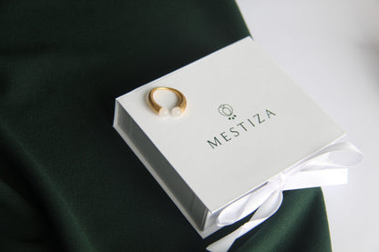 DANIELLE, ANILLO AJUSTABLE CON PIEDRAS NATURALES Y BAÑO DE ORO