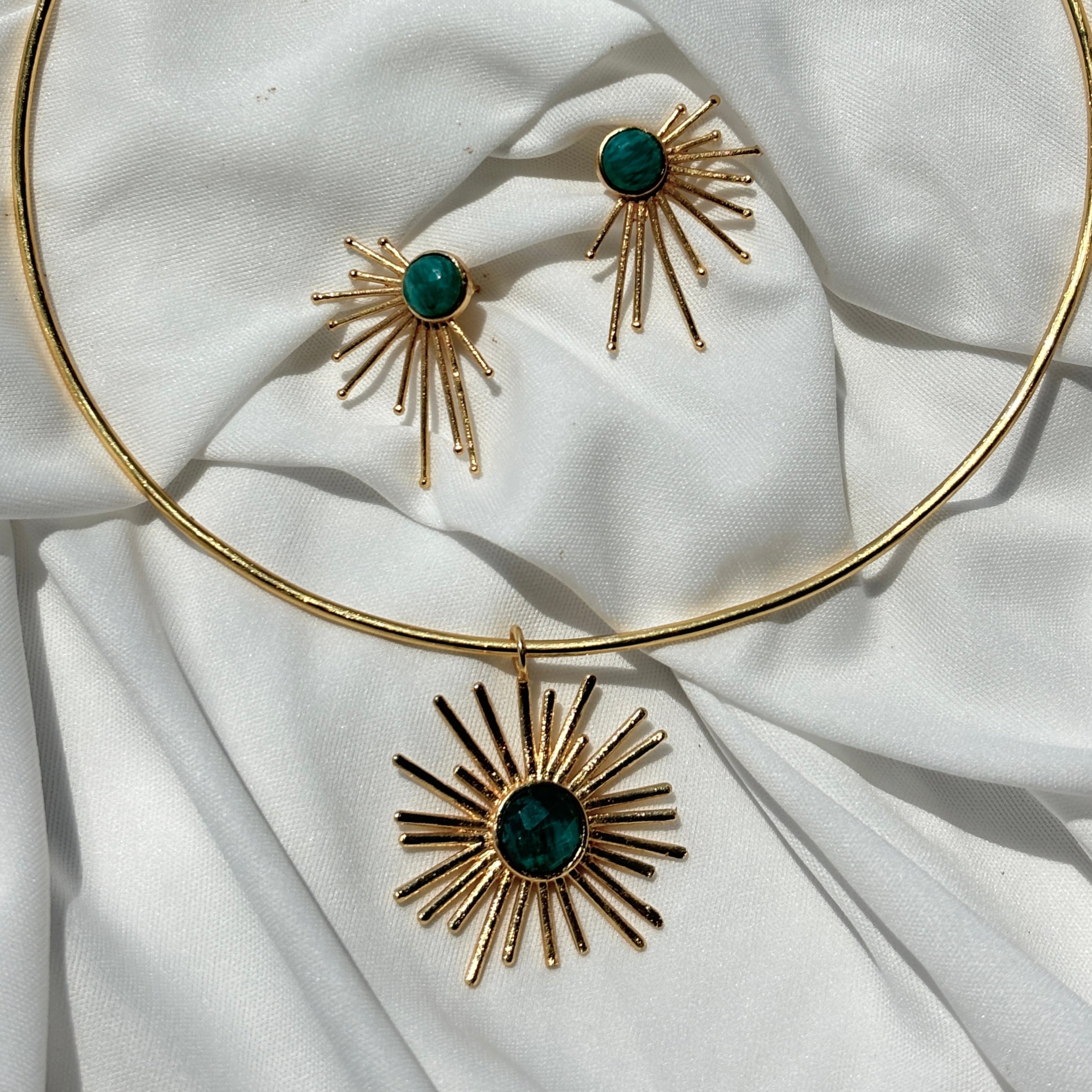 GARGANTILLA SOLE, con piedras naturales