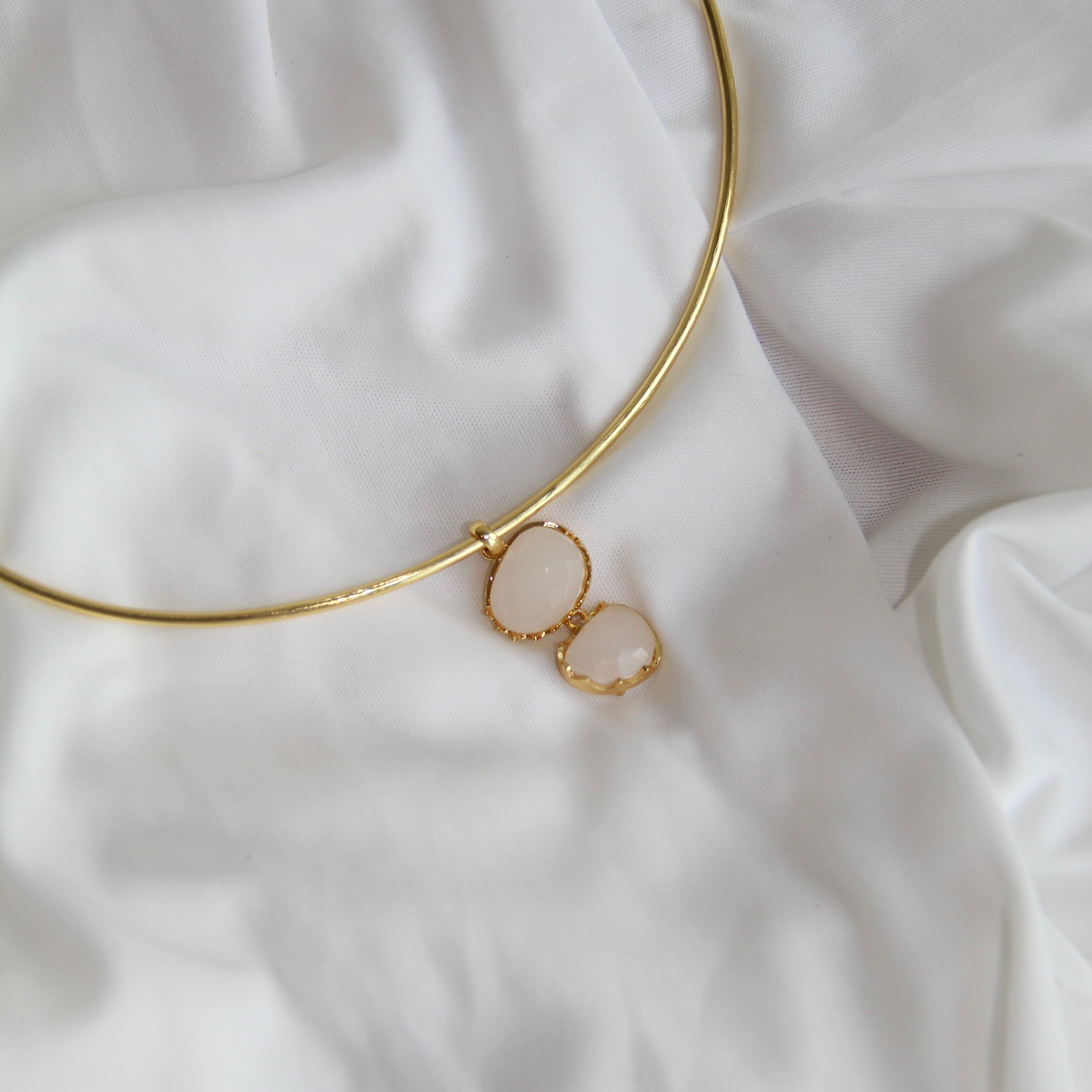 COLLAR LARISSA, desmontable con piedras naturales.