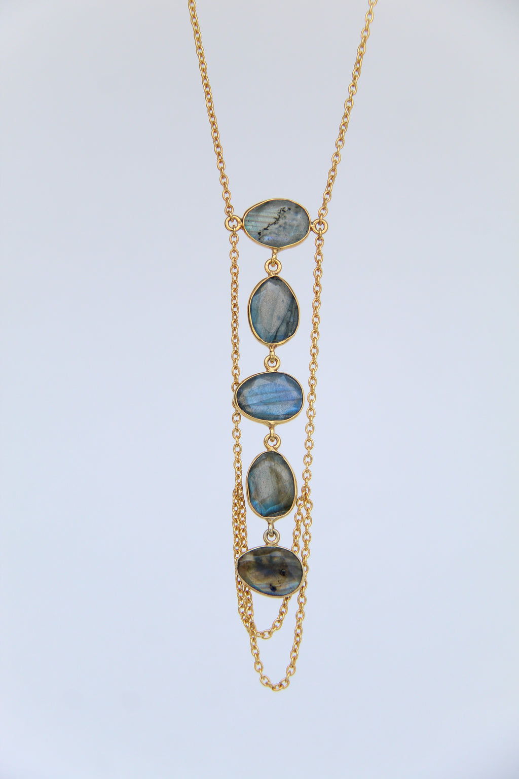 ANABELLA, COLLAR CON PIEDRAS NATURALES