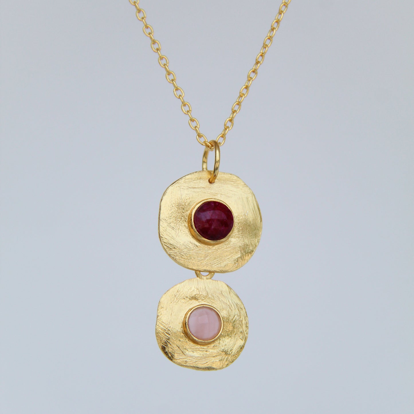 PADMA COLLAR , DESMONTABLE CON PIEDRAS NATURALES Y BAÑO DE ORO