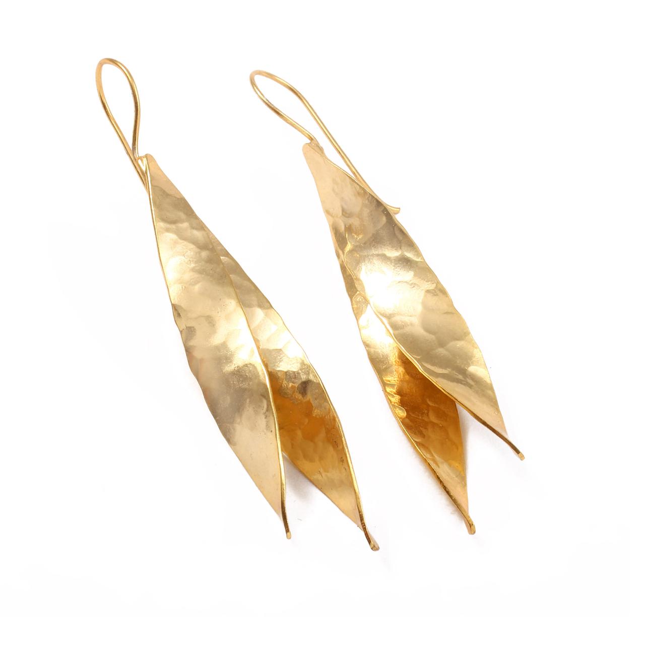 MAEVA, ARETES CON BAÑO DE ORO DE 18K