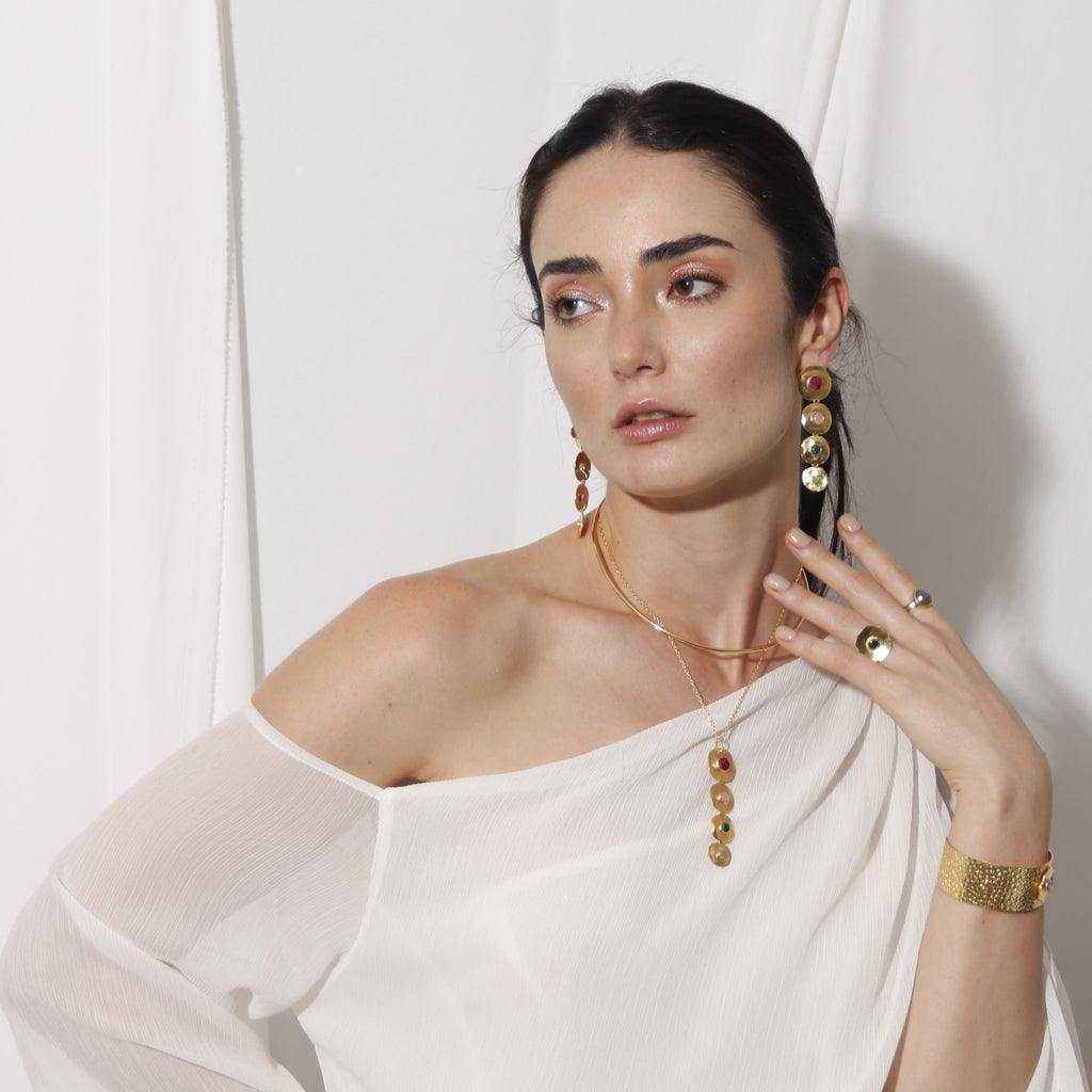 PADMA COLLAR , DESMONTABLE CON PIEDRAS NATURALES Y BAÑO DE ORO