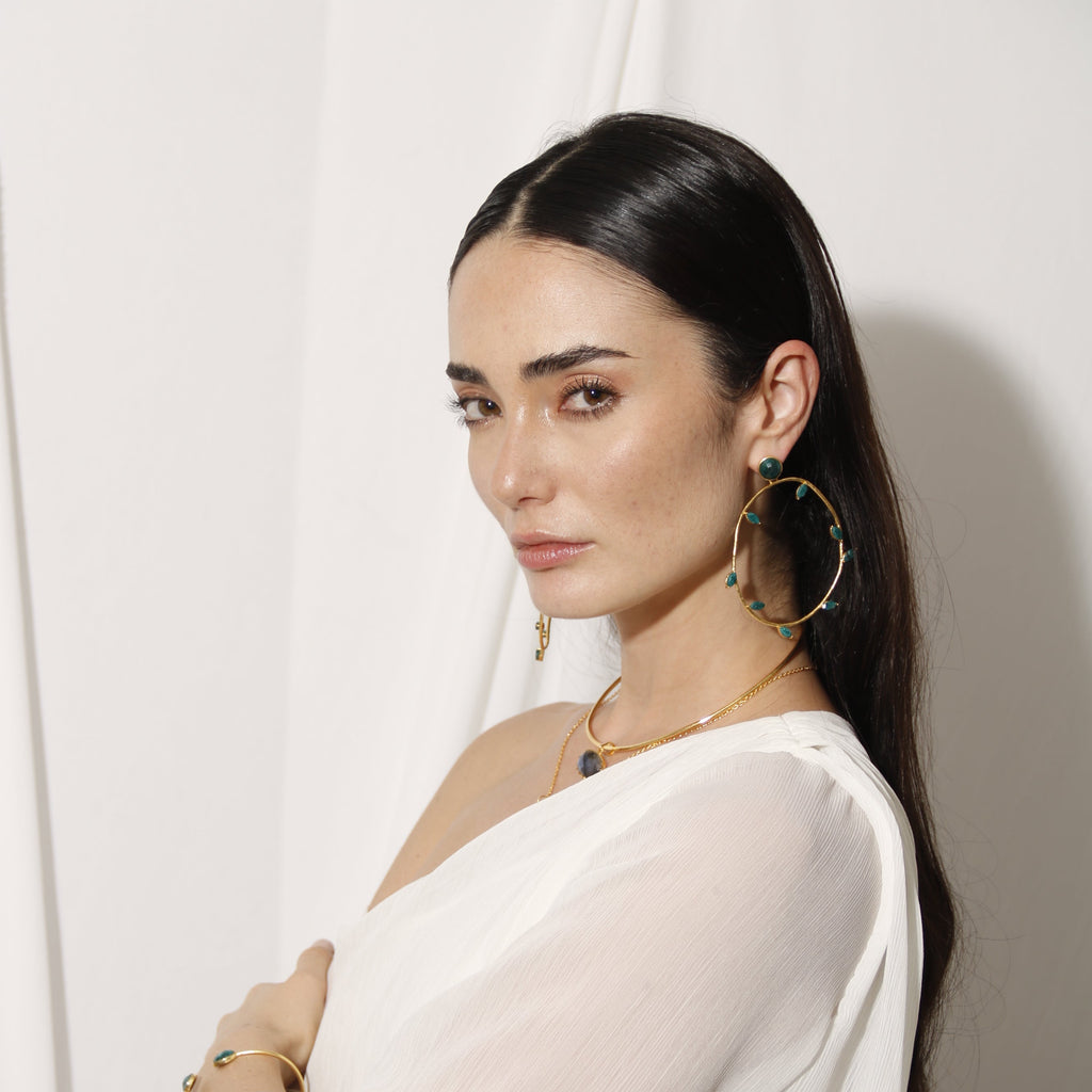 CITRA, ARETES DESMONTABLES CON PIEDRAS NATURALES Y BAÑO DE ORO