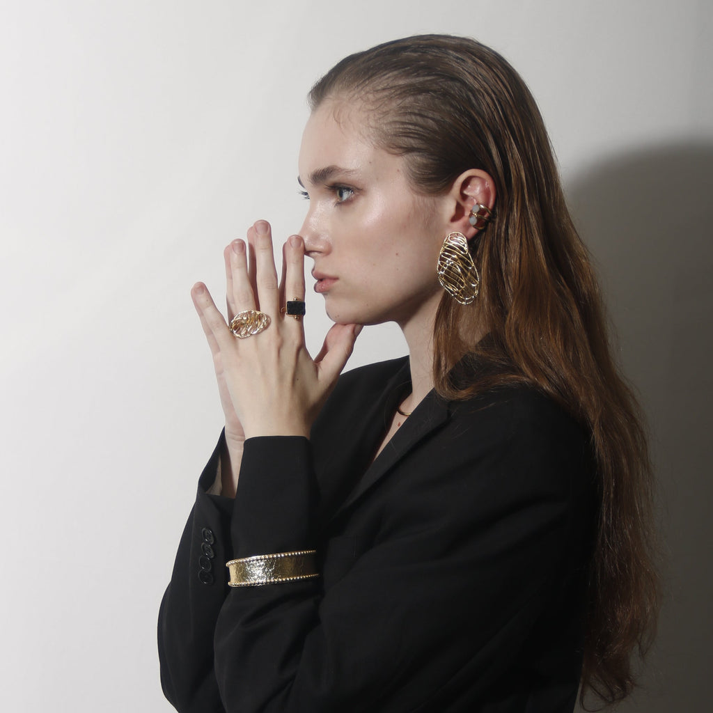 MAXI KALIRA, ARETES CON BAÑO DE ORO