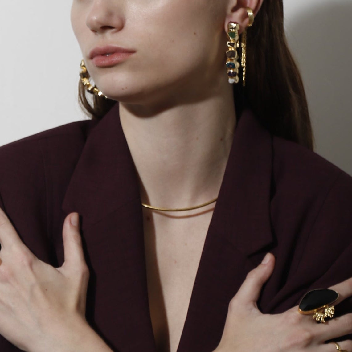 MAXI AURATA, ARRACADAS CON PIEDRAS DRUZA DE CUARZO Y BAÑO DE ORO