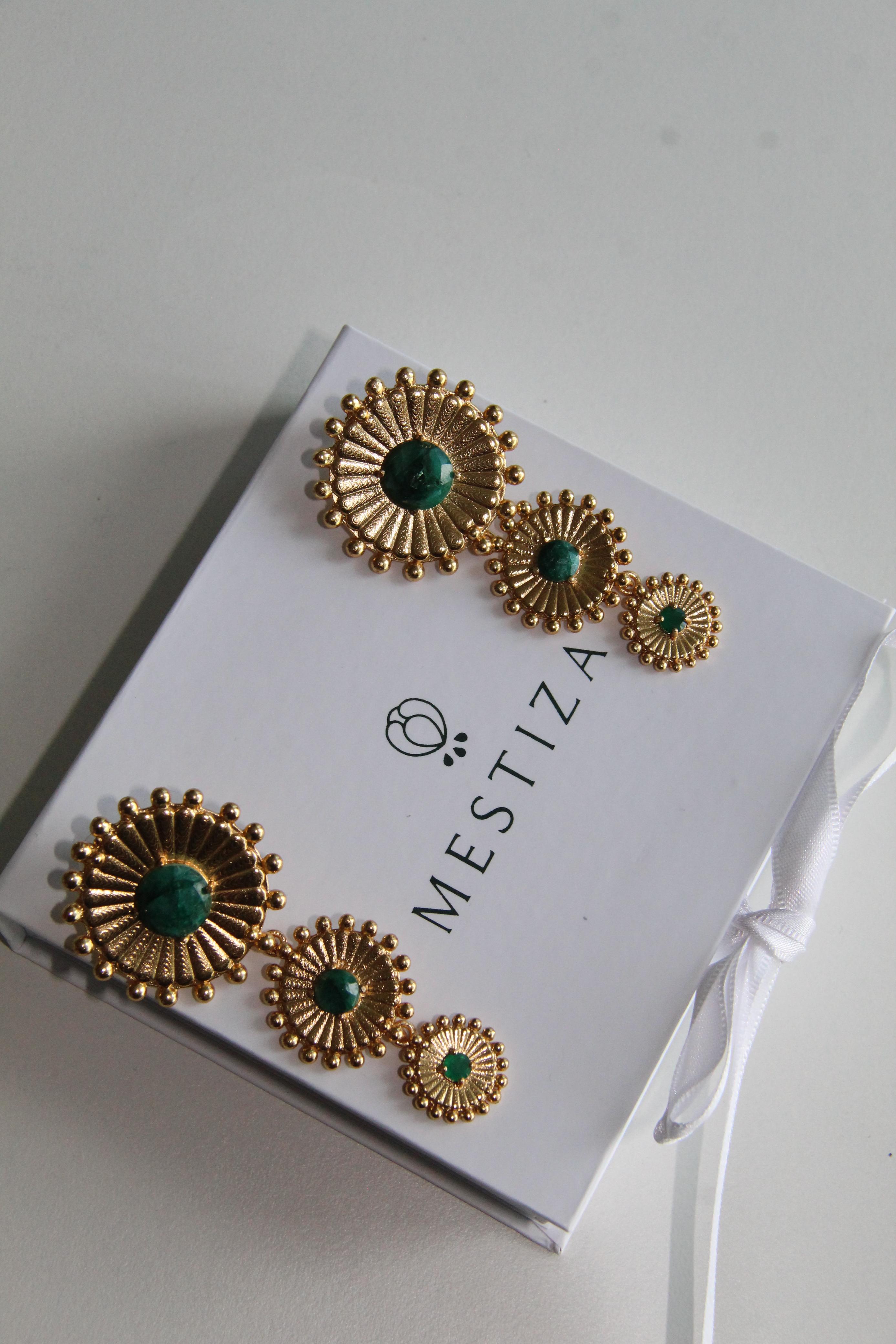 LORETTE, ARETES DESMONTABLES CON PIEDRAS NATURALES Y BAÑO DE ORO