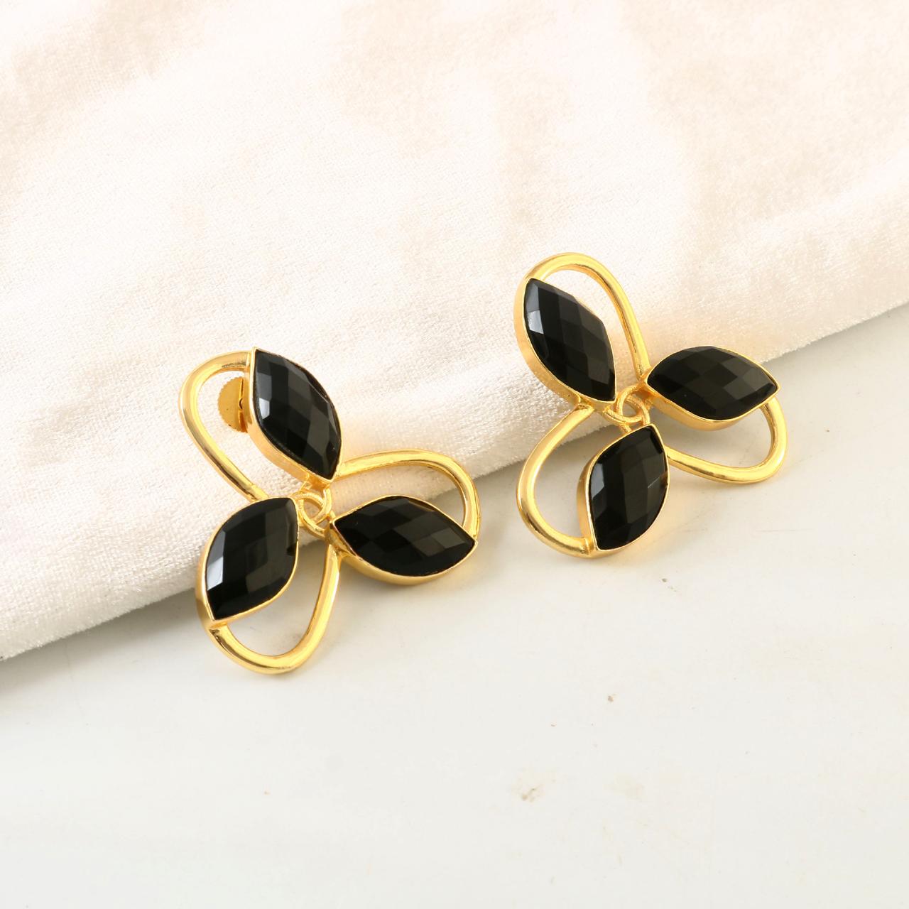 MARIA JOSE,ARETES CON PIEDRAS NATURALES Y BAÑO DE ORO