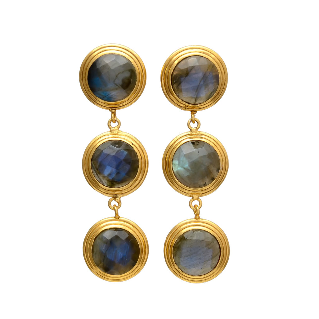 BERNARDA, ARETES CON PIEDRAS NATURALES Y BAÑO DE ORO.