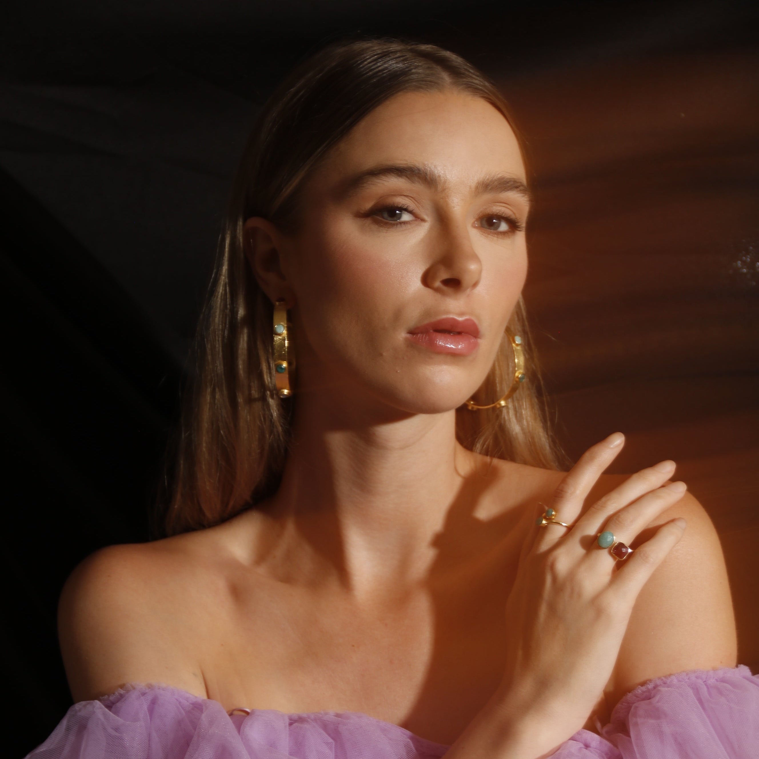 maxi ANNETTE, ARRACADAS CON PIEDRAS NATURALES Y BAÑO DE ORO