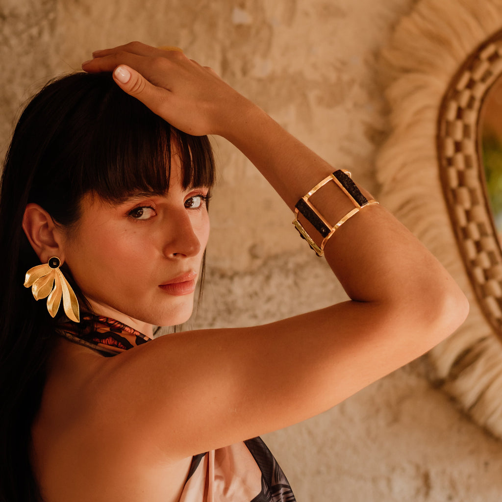 YARA, BRAZALETE CON PIEDRAS DRUZA DE CUARZO Y BAÑO DE ORO DE 18K