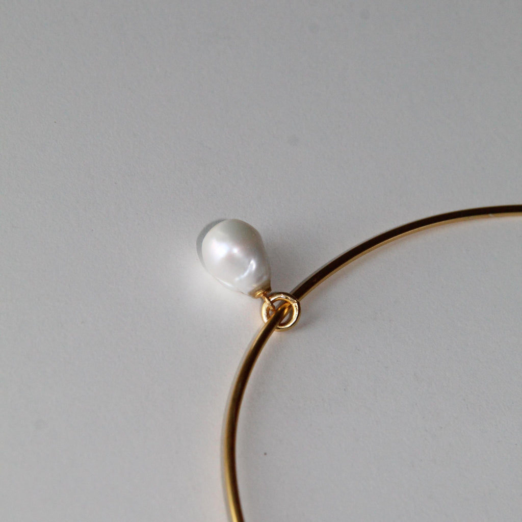 COLLAR PERLA, CON PERLA NATURAL Y BAÑO DE ORO