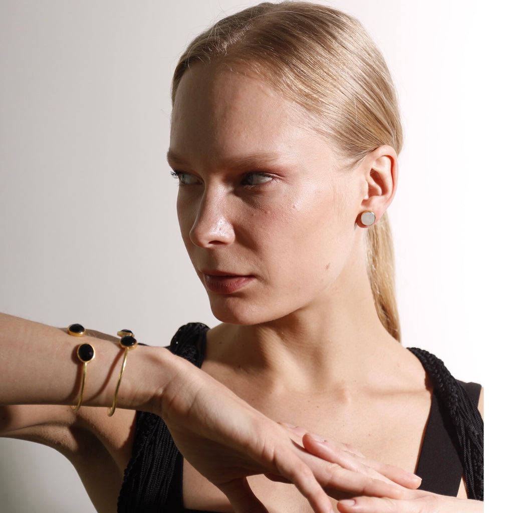 MIA, ARETES CON PIEDRAS NATURALES