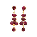 NARCISO, aretes con piedras, bañados en oro de 24k.
