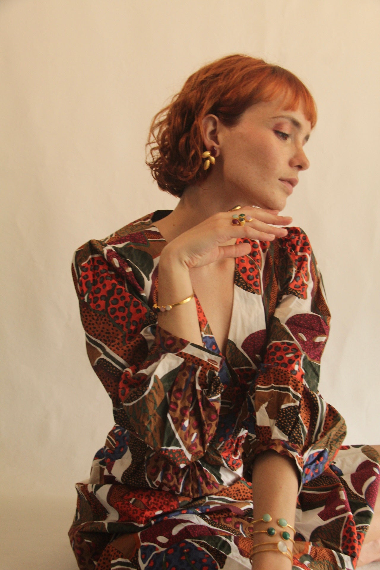 MARIETA, ARETES CON PIEDRAS NATURALES