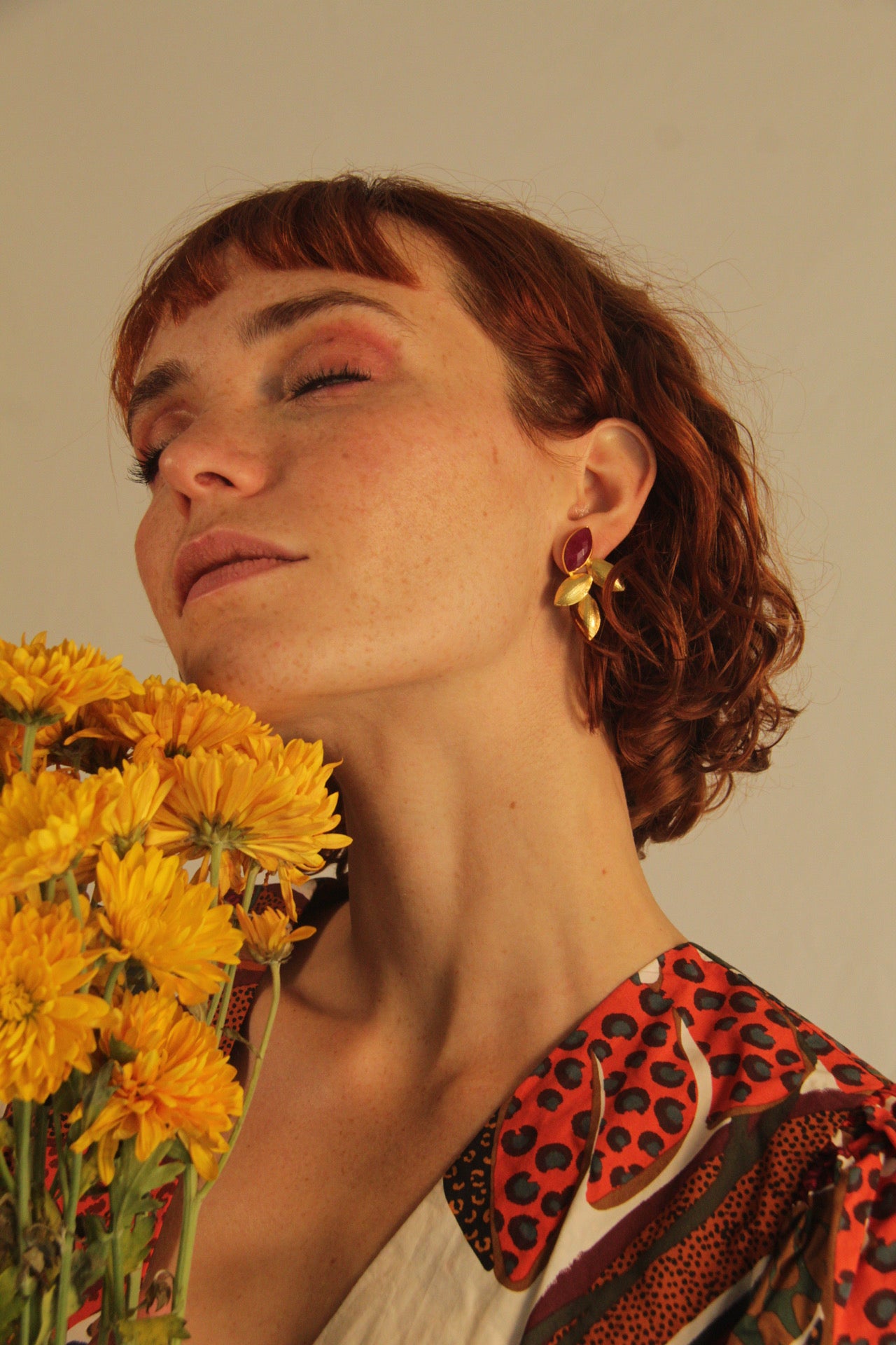 MARIETA, ARETES CON PIEDRAS NATURALES