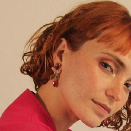 MAGNOLIA, ARETES CON PIEDRAS NATURALES