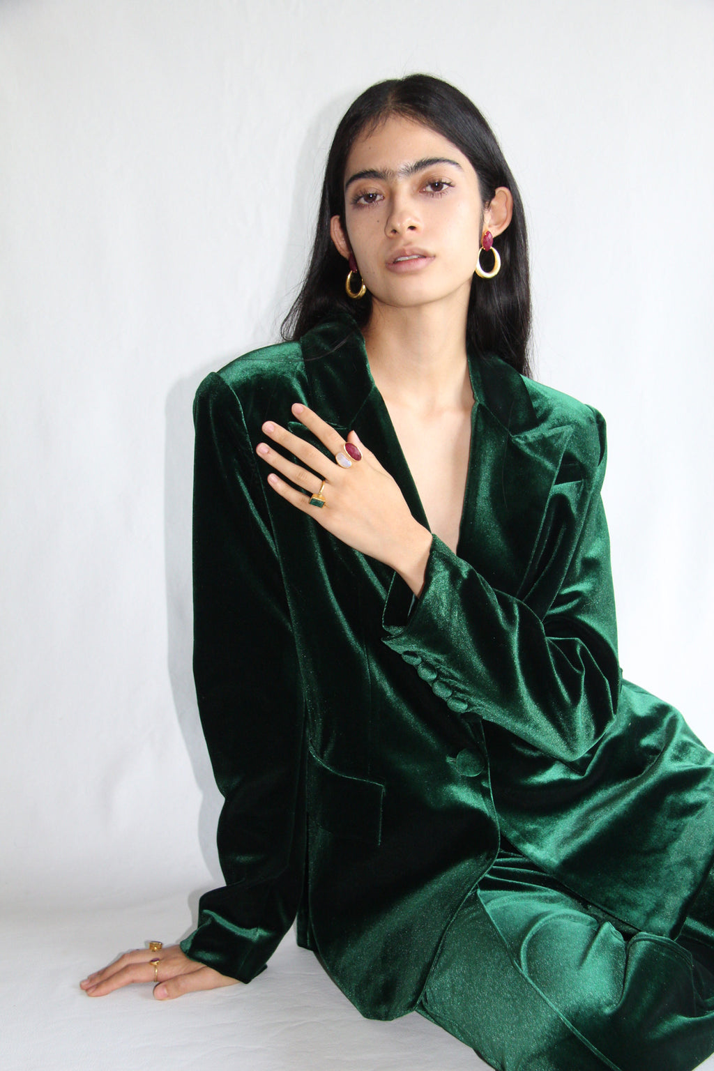 FRANCA, ARETES CON PIEDRAS NATURALES