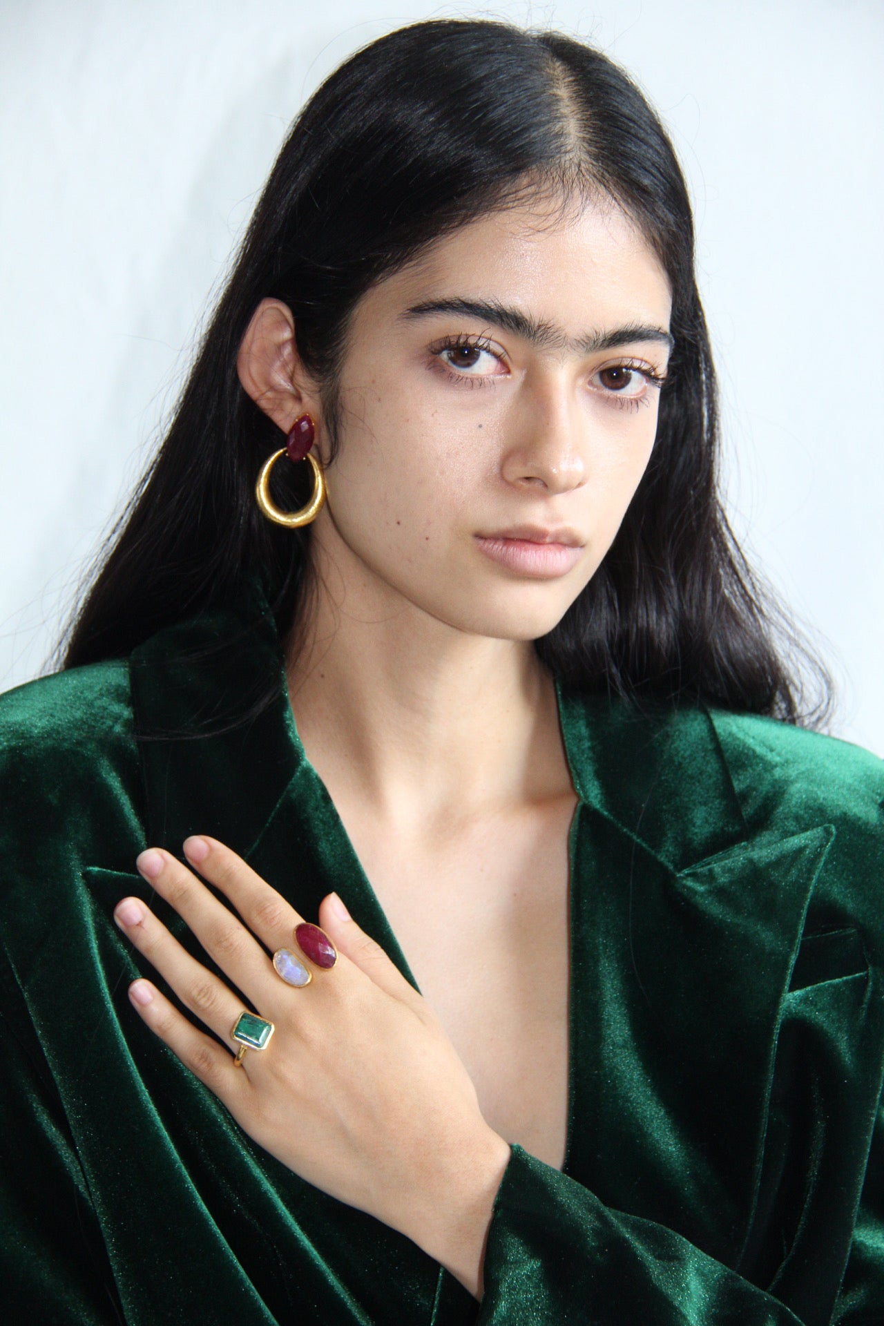 FRANCA, ARETES CON PIEDRAS NATURALES