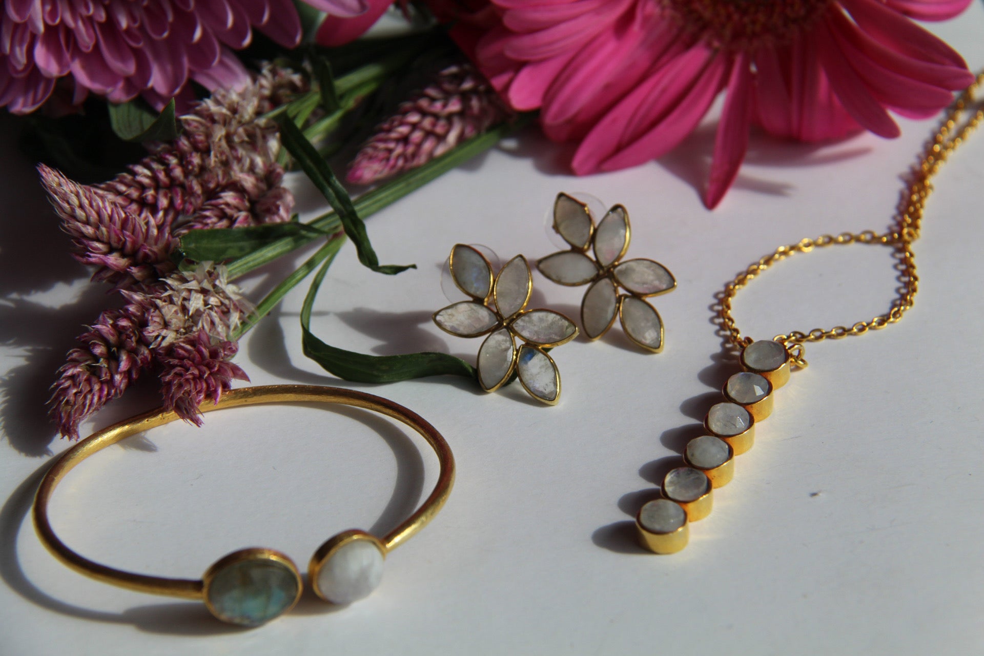 ELLE, COLLAR CON 6 PIEDRAS NATURALES