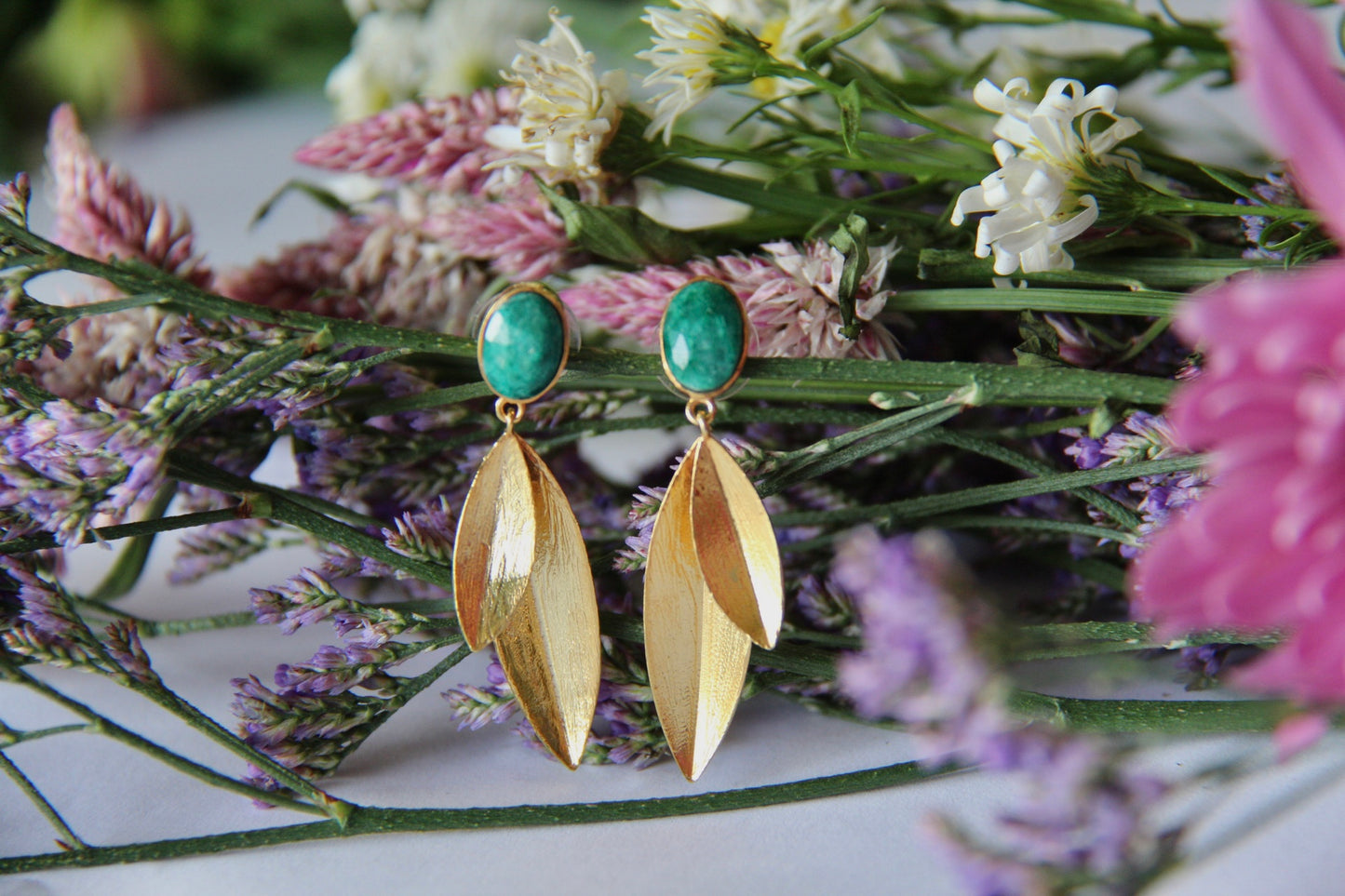 CAMILA, ARETES CON PIEDRAS NATURALES