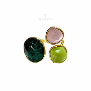 ALMA, anillo con piedras bañado en oro de 24k.